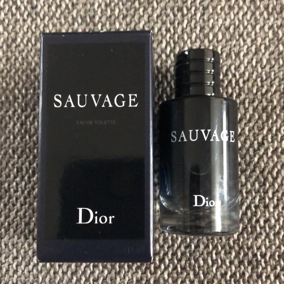 Dior SAUVAGE Travel Size 10 ml 0.34 FL OZ MINIATURE VIP GIFT - Picture 3 of 10